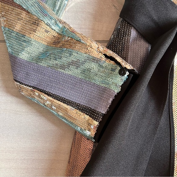 NWOT Venus Sequins Tie Front Dress - Picture 4 of 4